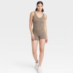 NWT JoyLab Seamless Short Active Bodysuit -Color: Persuading Gray (Taupe)